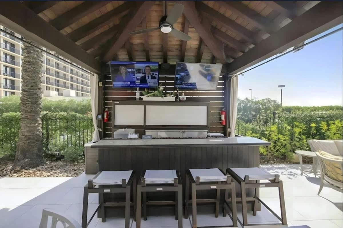 Newly Renovated San Luis Luxury